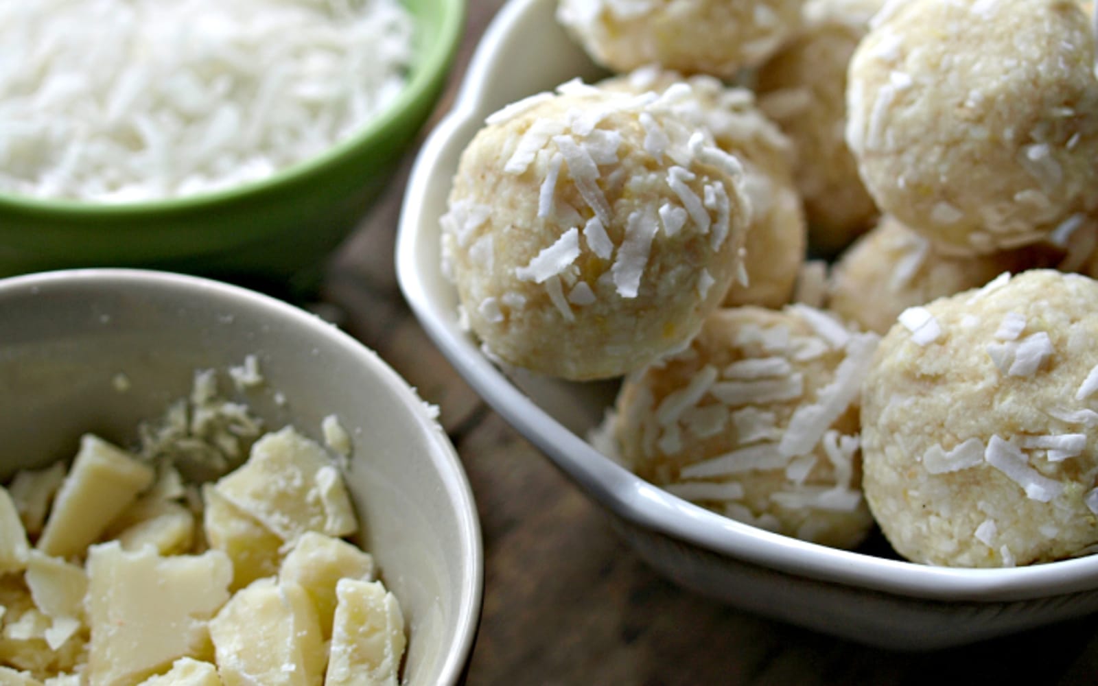 Raw White Chocolate and Lemon Macaroons