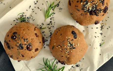 Olive Oil Bread Rolls