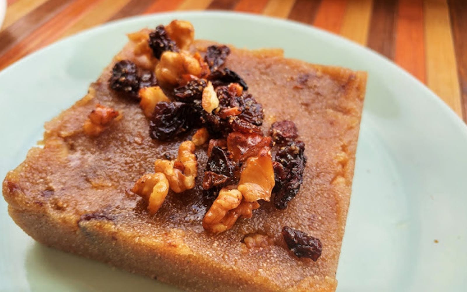 Sooji Halwa: Indian Semolina Dessert