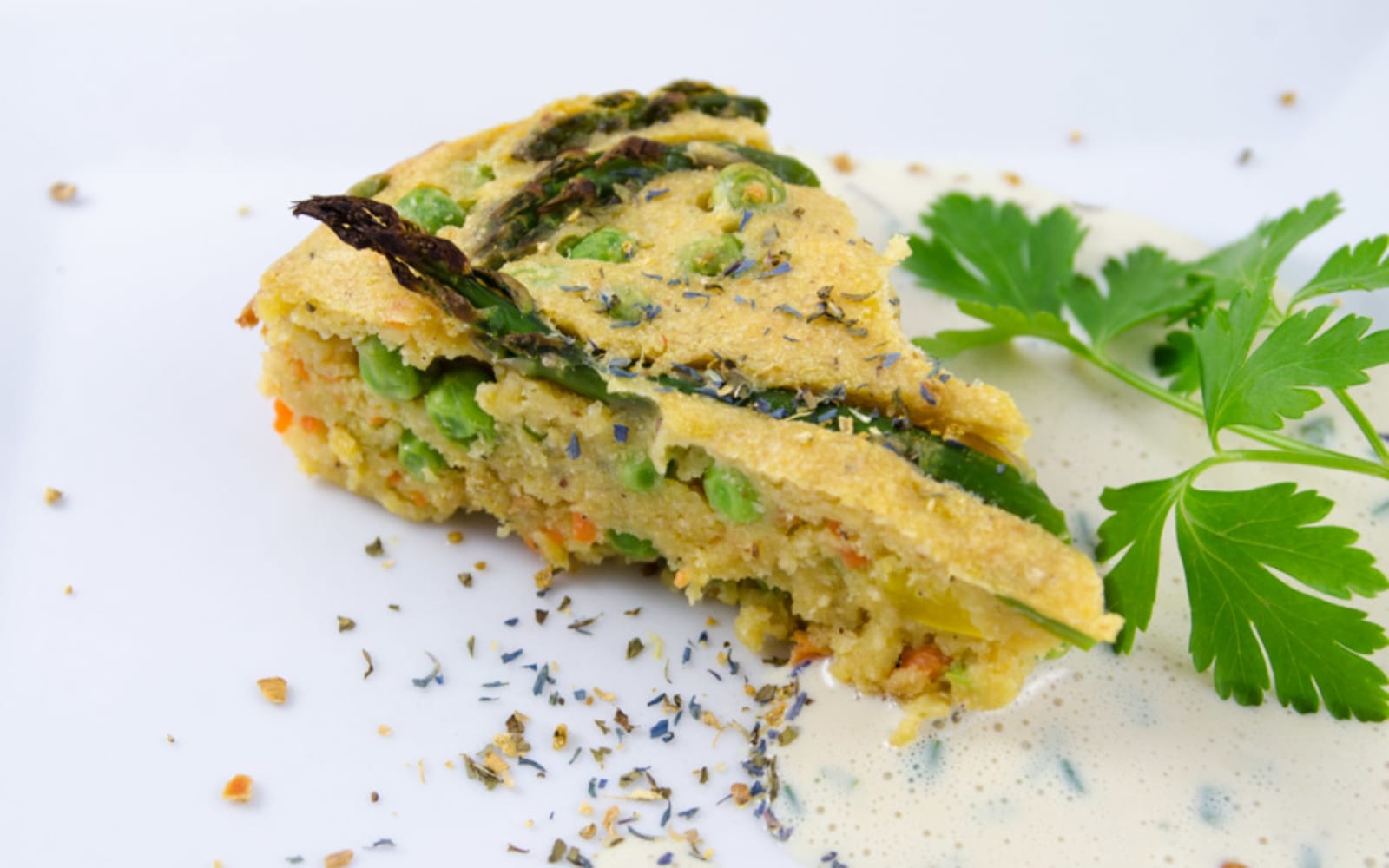 chickpea-asparagus-frittata