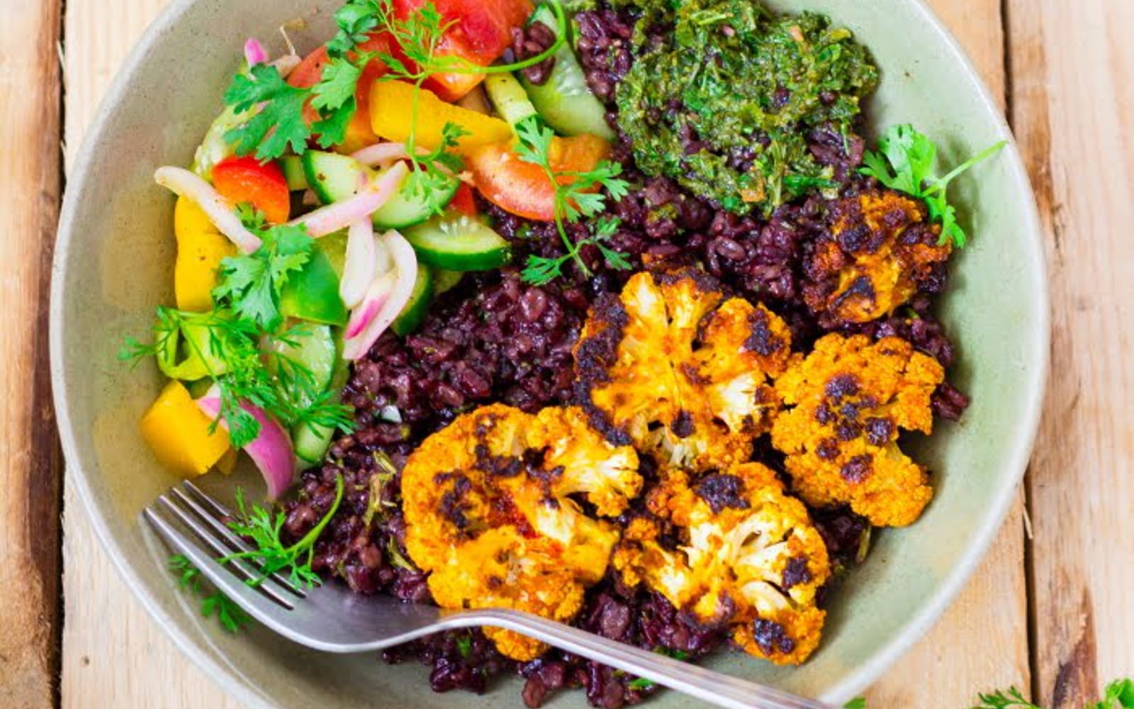 spicy-grilled-cauliflower-summer-bowl