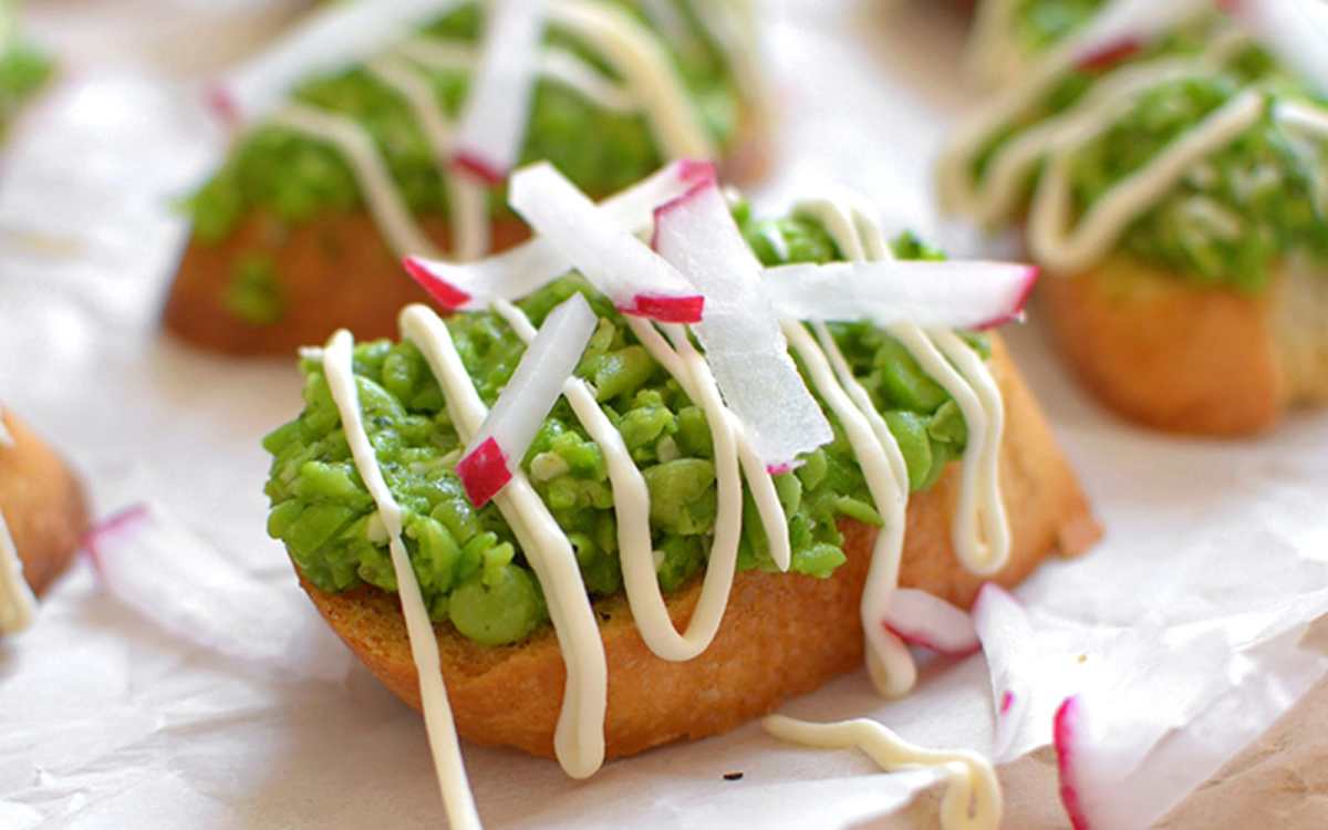 Sweet Pea Crostini