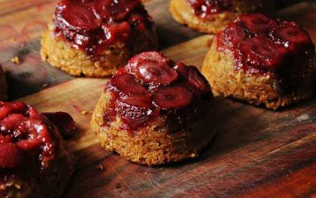 Strawberry Upside Down Cakes With Vanilla Bean
