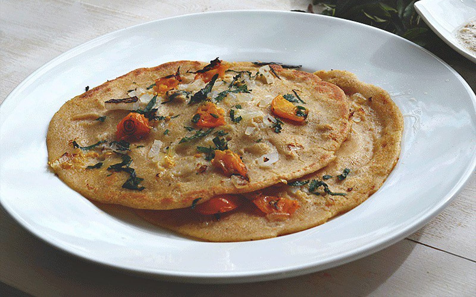 savory-oatmeal-pancakes-with-coconut-peanut-chutney