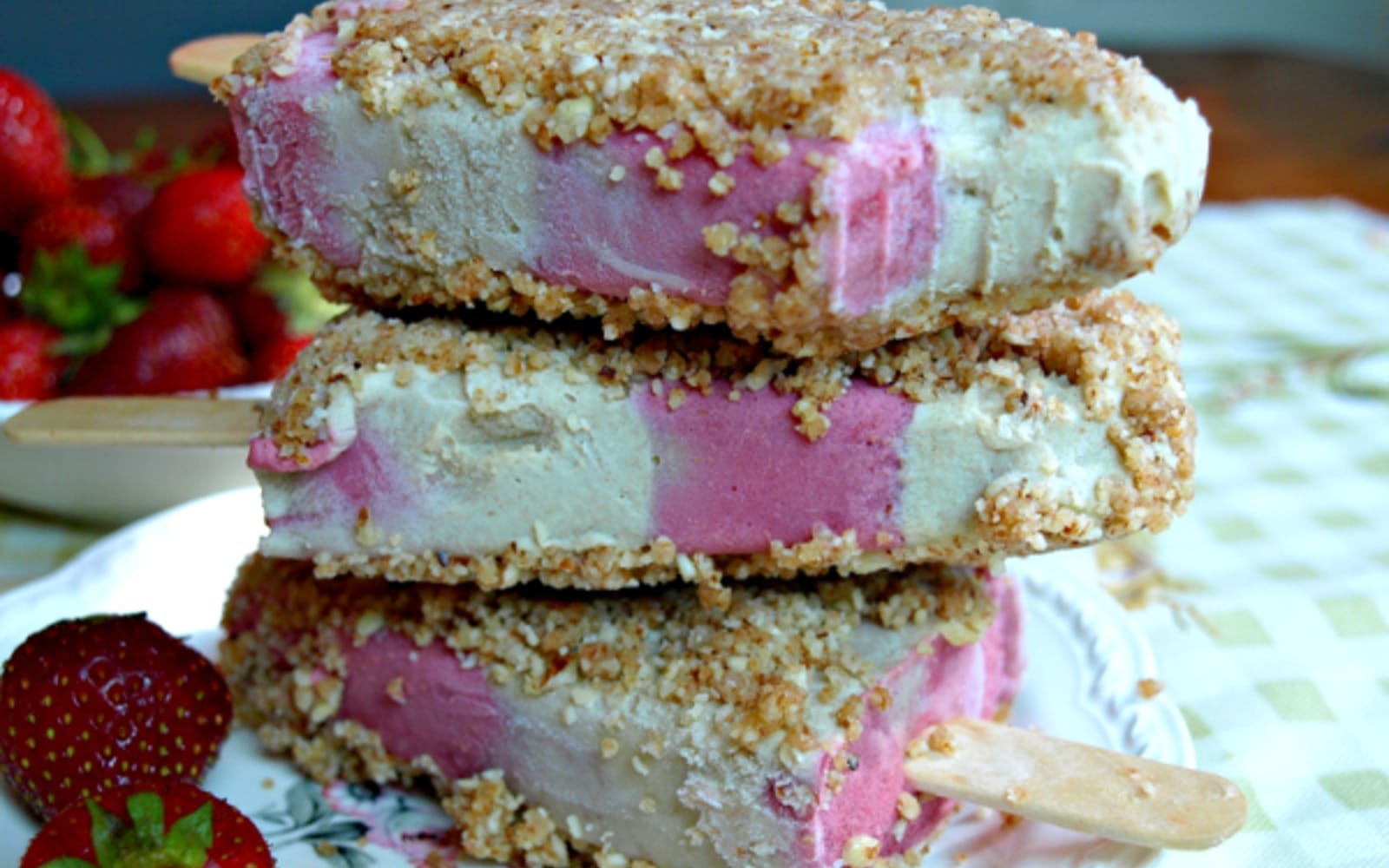 Raw Strawberry Shortcake Nice Cream Bars - One Green Planet