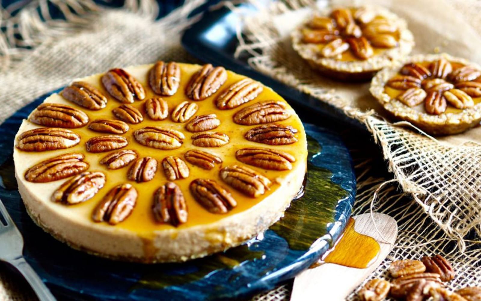 Paleo pecan pie