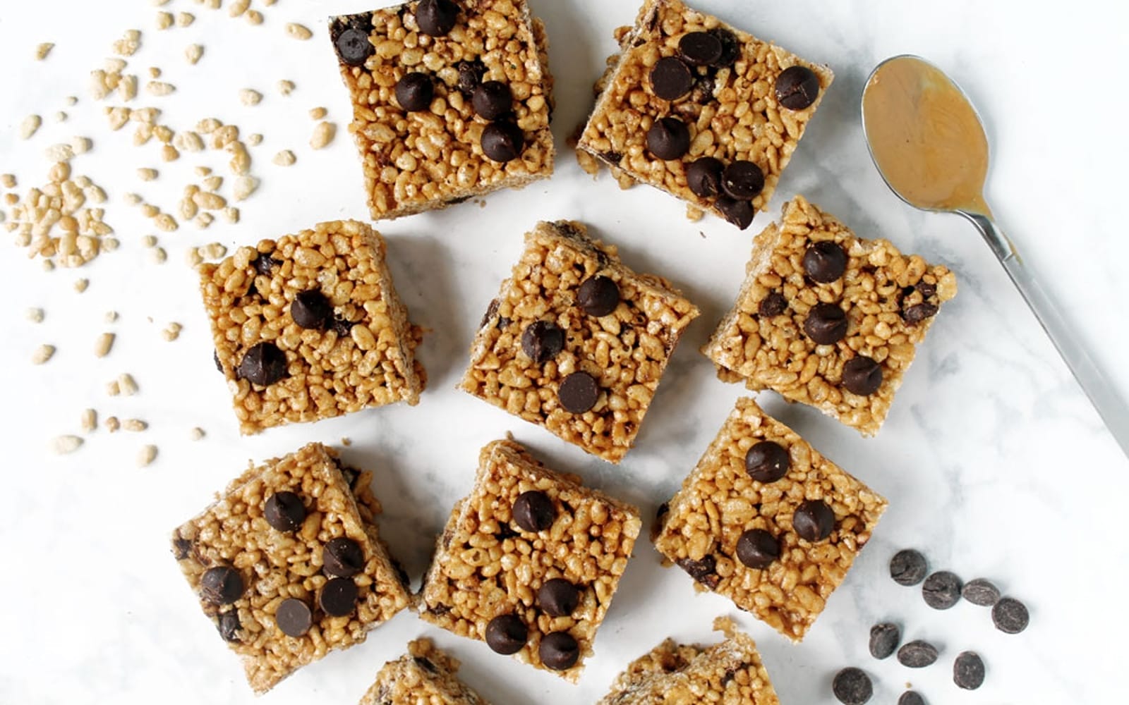 peanut-butter-chocolate-chip-rice-crispy-treats