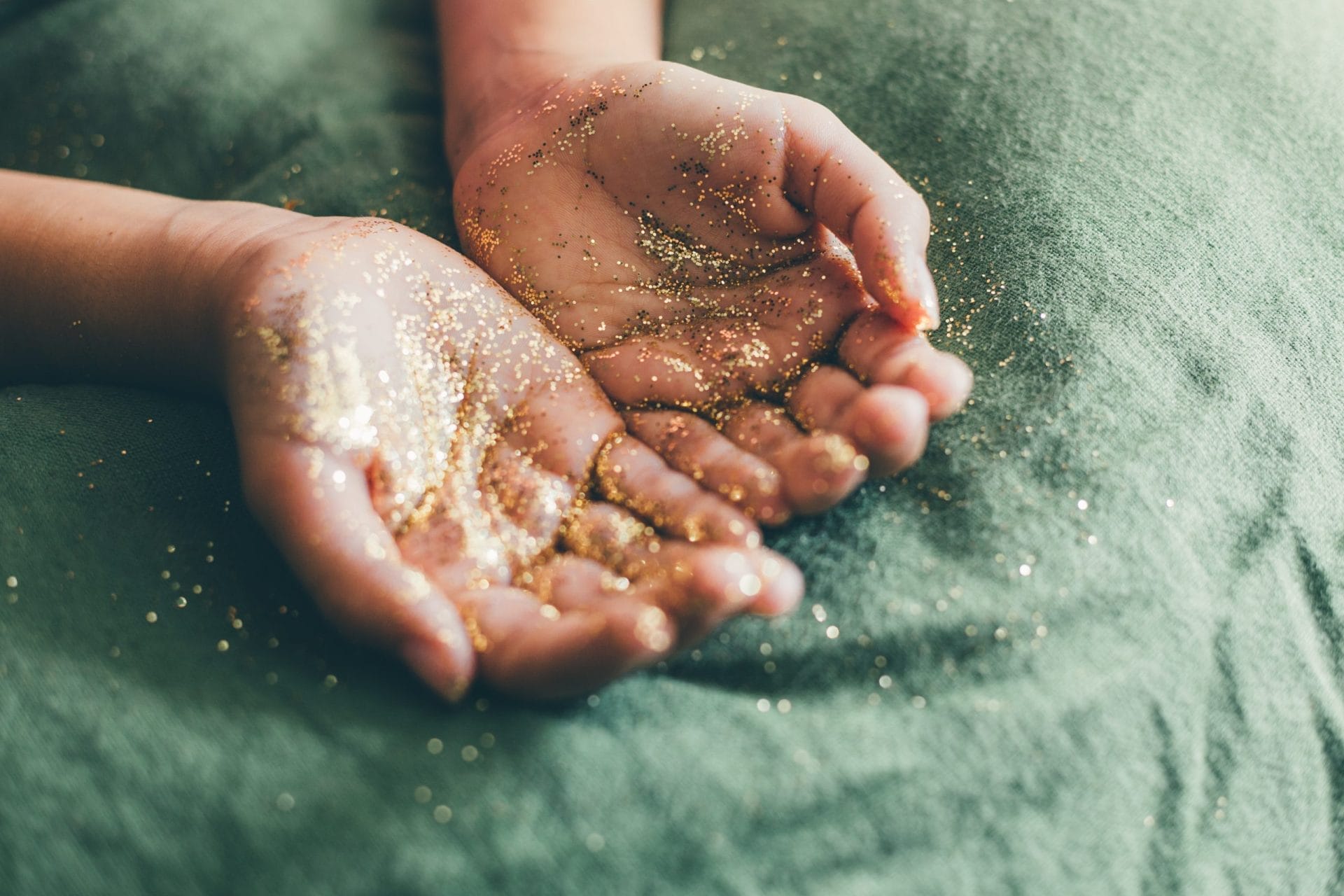hand of glitter