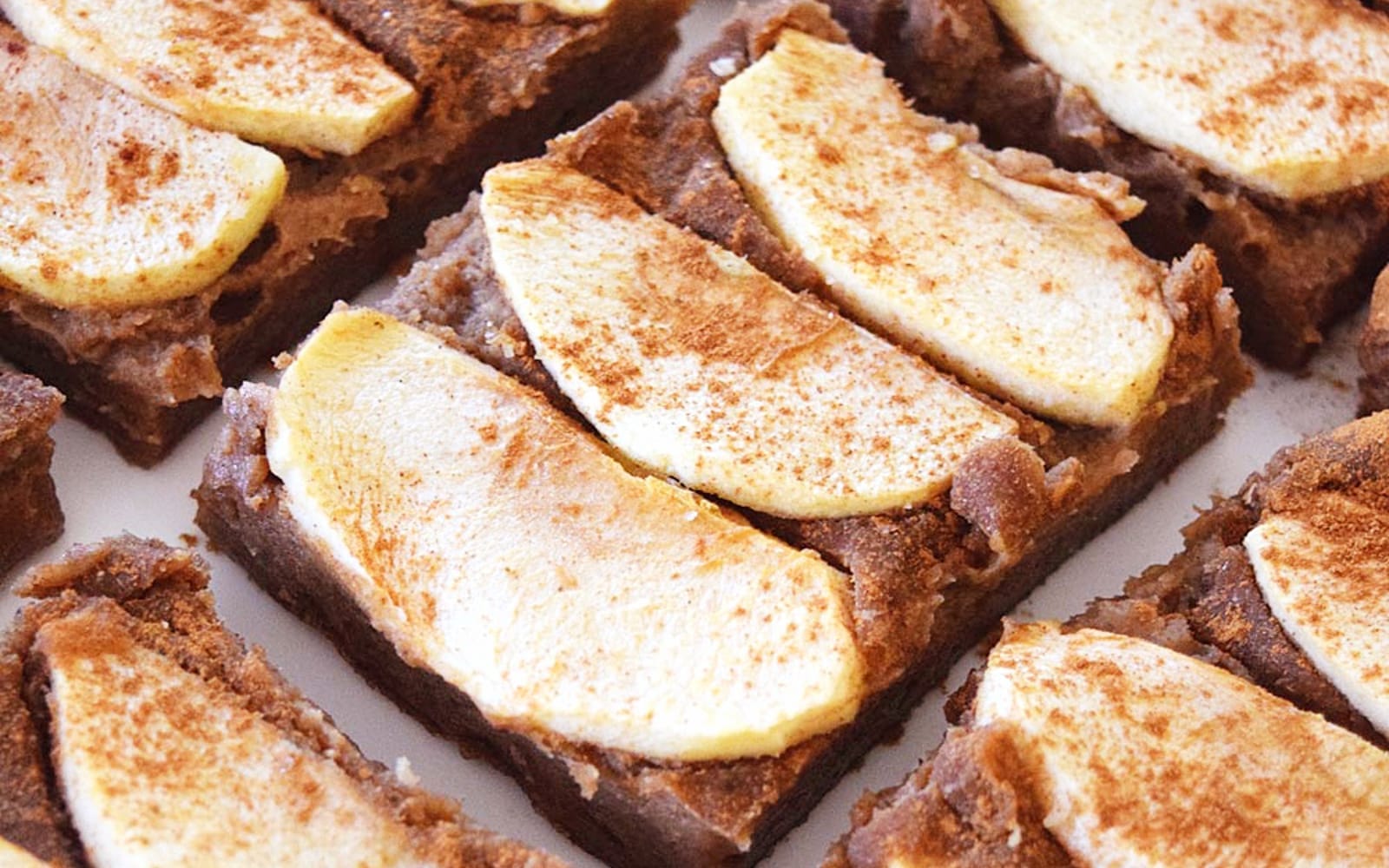 vegan-apple-cinnamon-bars-1