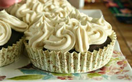 Vegan Gluten-Free Chocolate Cupcakes With Rich Maple Buttercream 