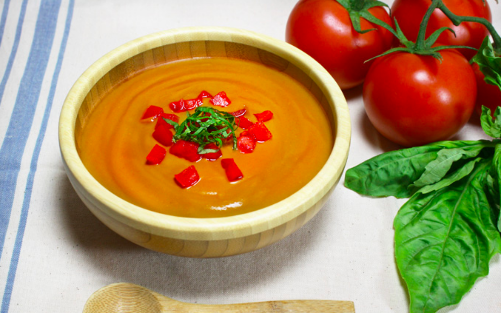 vegan raw gluten free sun dried tomato soup with basil