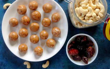 Gluten-Free Vegan Cashew Date Energy Bites with ingredients