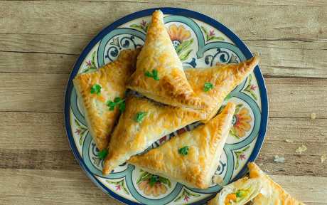 Vegan Oven-Baked Vegetable Samosas