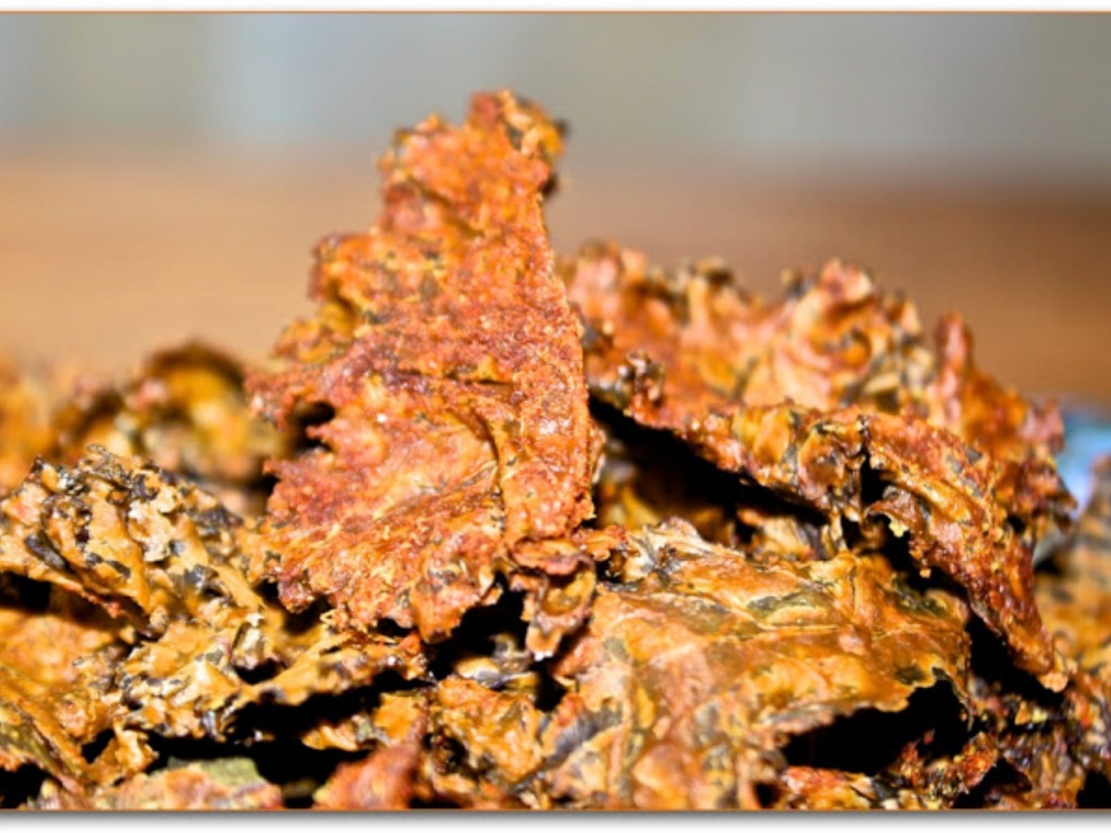 cheezy pizza kale chips