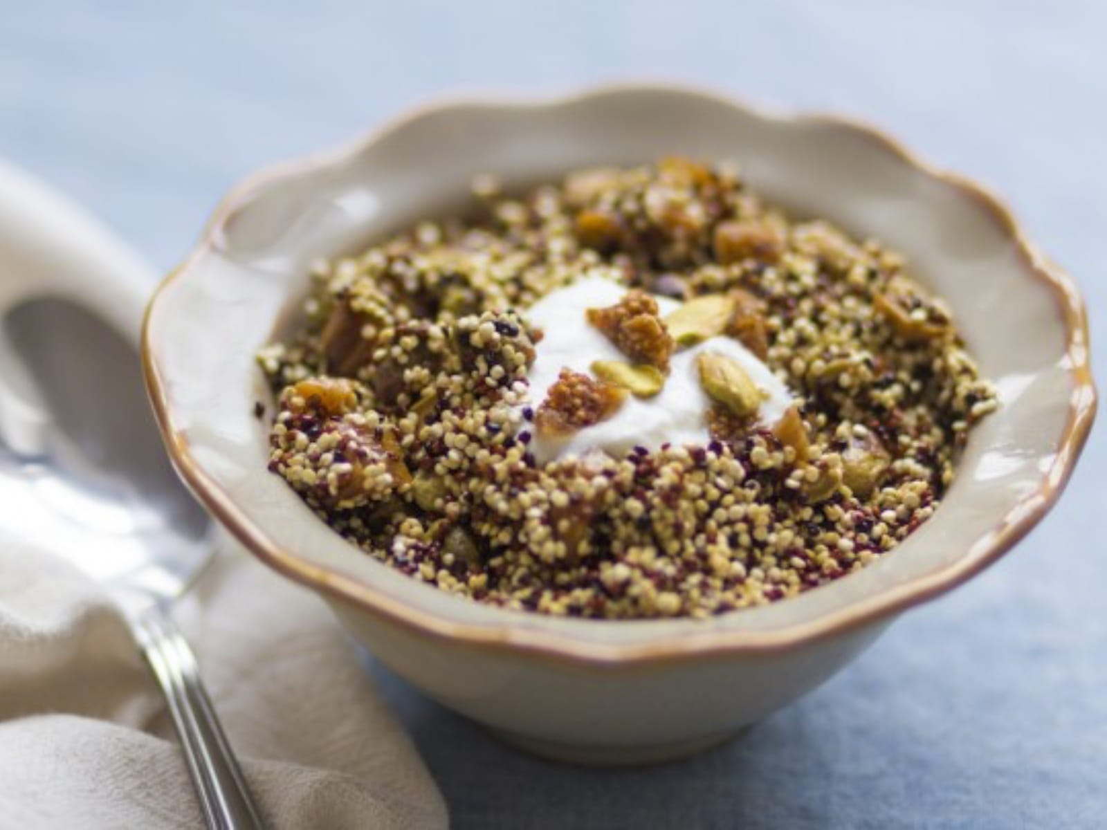 Toasted Quinoa Cereal with Pistachios and Figs