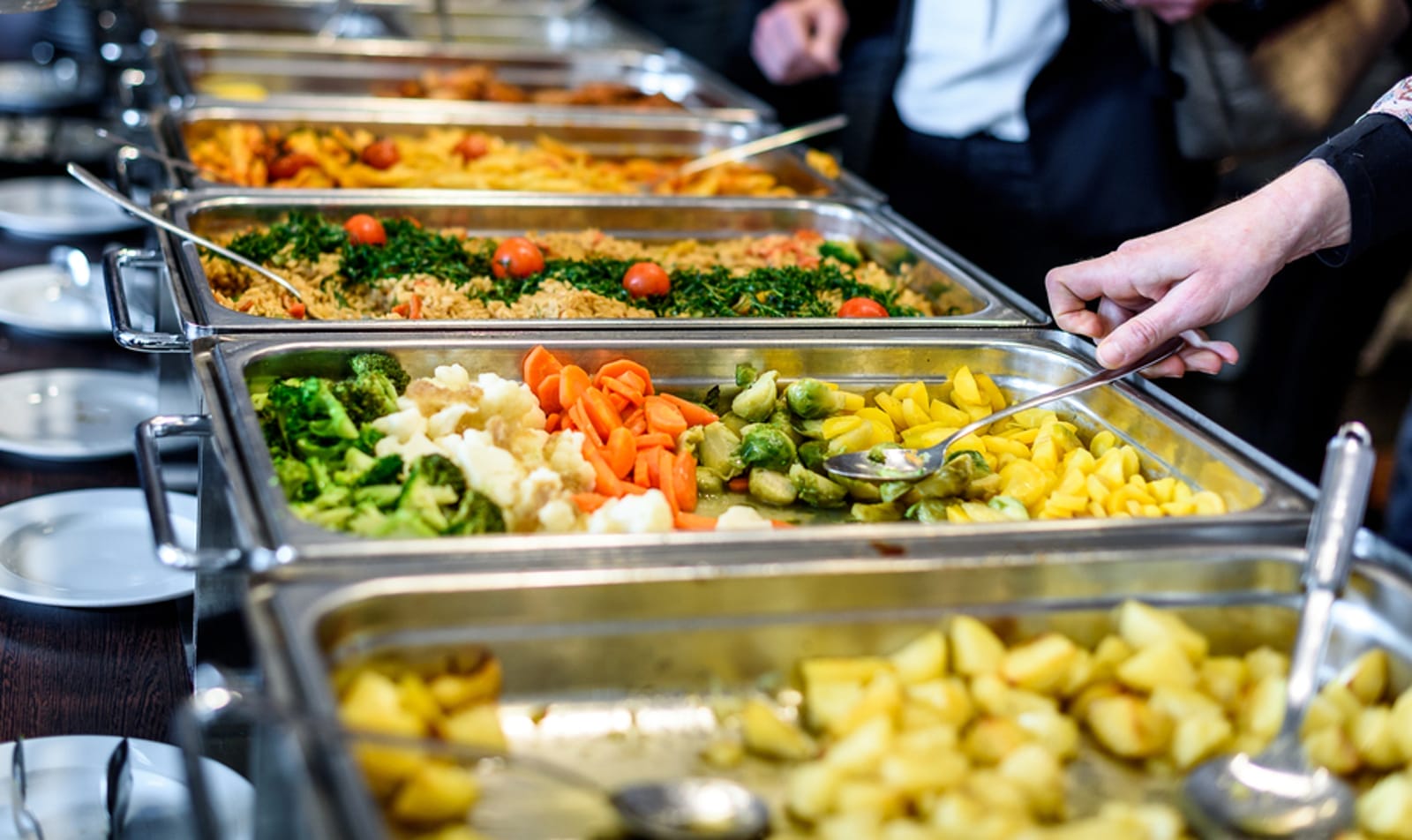 Google, HSUS, and Other Organizations Explain Why Food at Institutions Is Shifting to Vegan