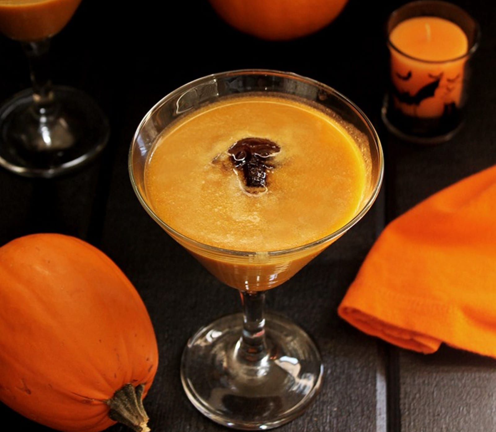 Vegan pumpkin spice latte martini
