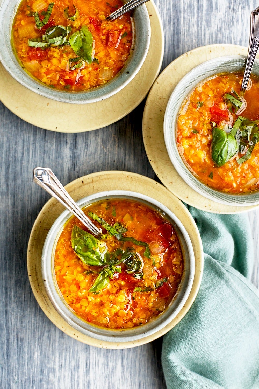 Tomato Basil Roasted Red Pepper Lentil Soup [Vegan]