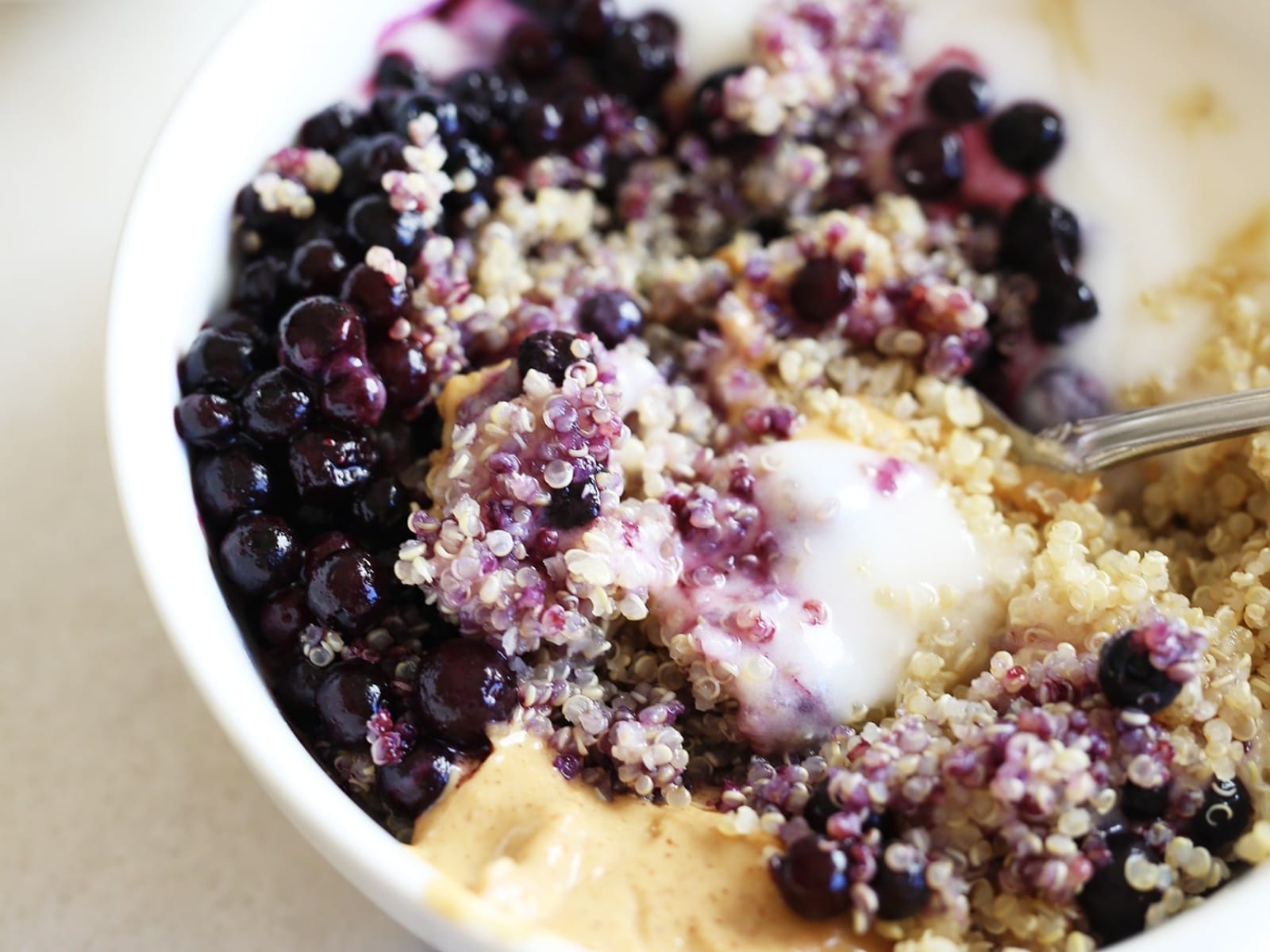 5-ingredient-protein-quinoa-bowl-7