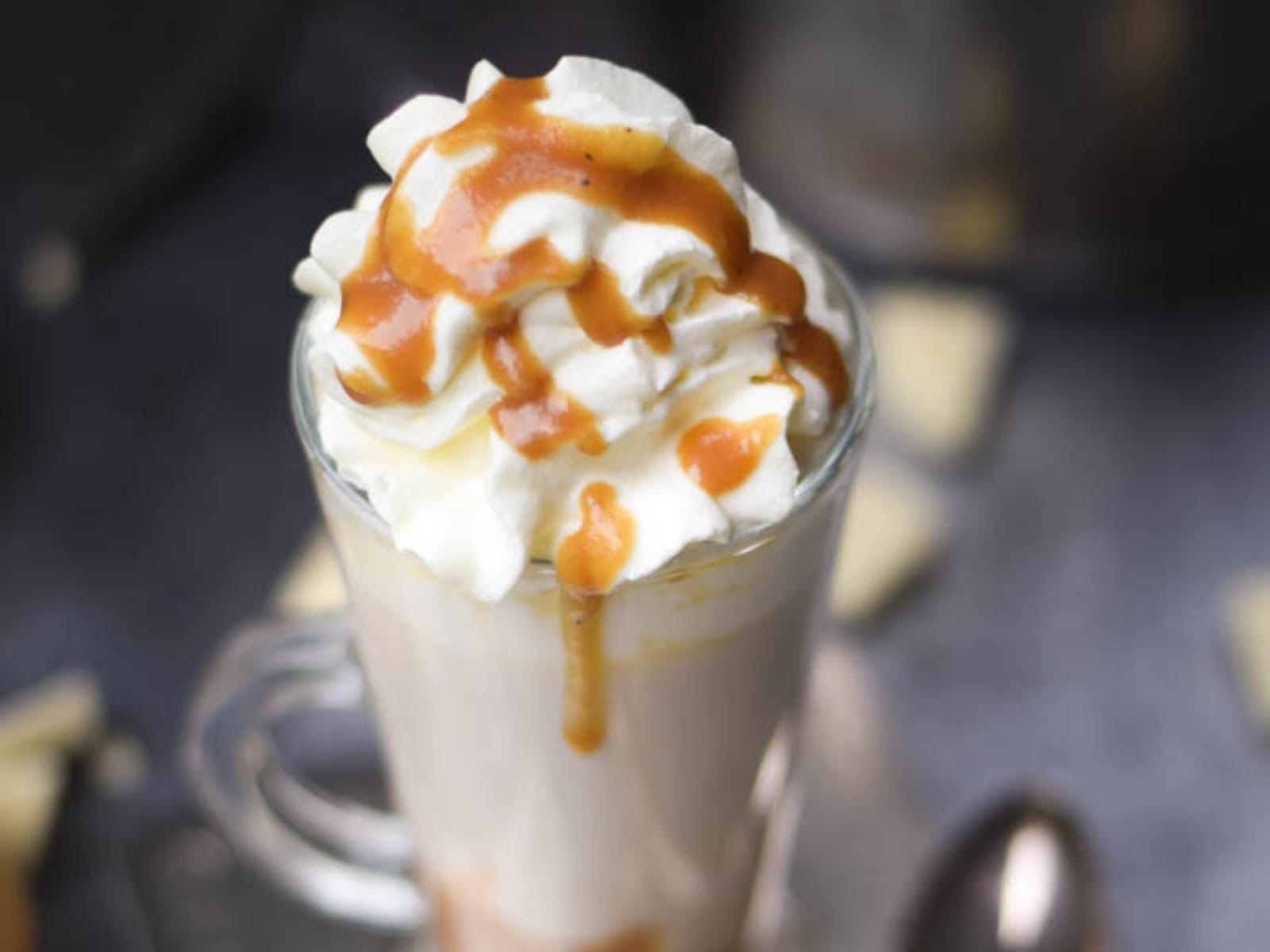 iced-white-chocolate-caramel-macchiato-vegan-2