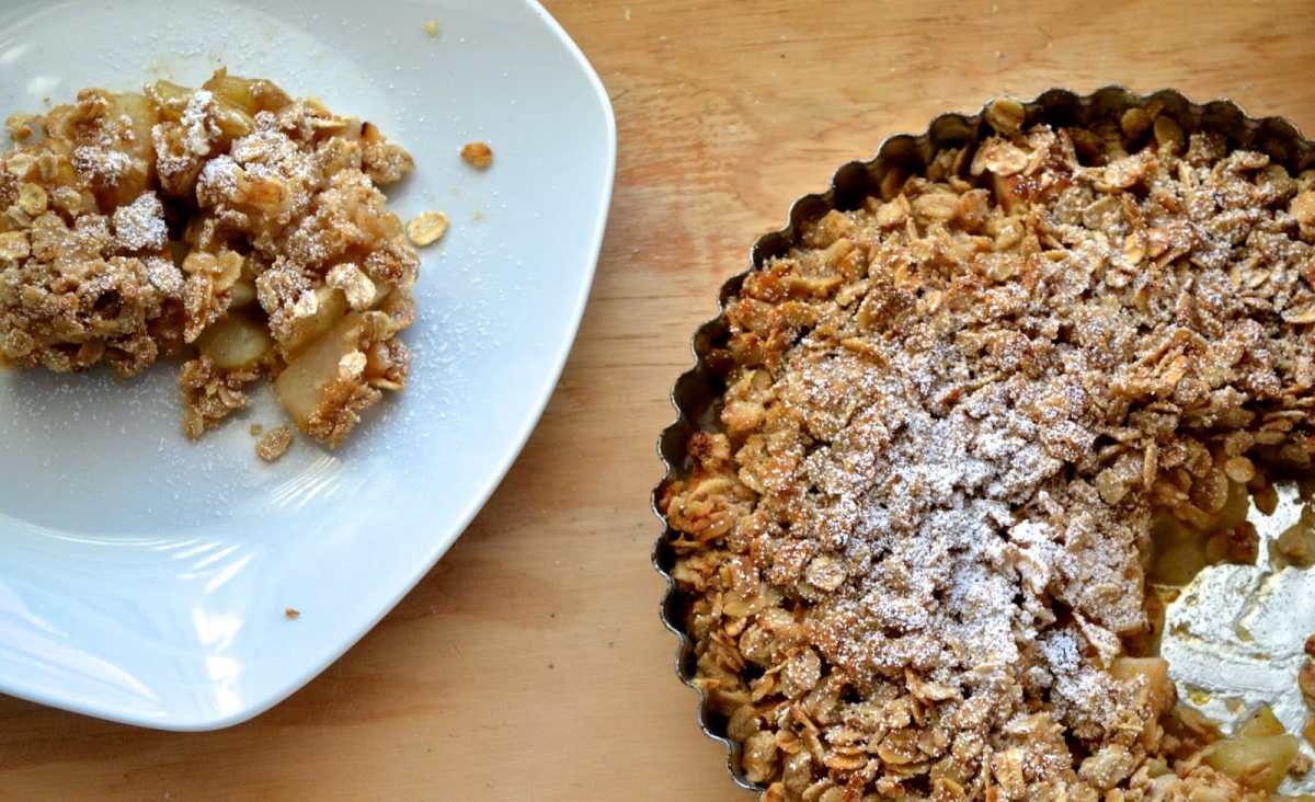 Vegan Pear and Apple Crisp 