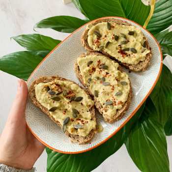 easy-avocado-hummus-recipe-1