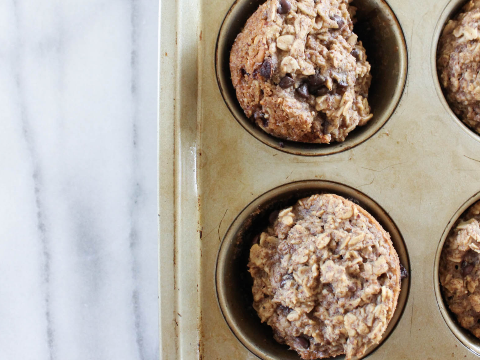 easy vegan breakfast chocolate chip muffins