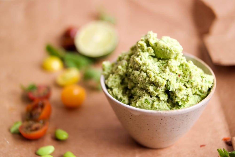3-edamame-guacamole-sans-avocado_www-8thandlake