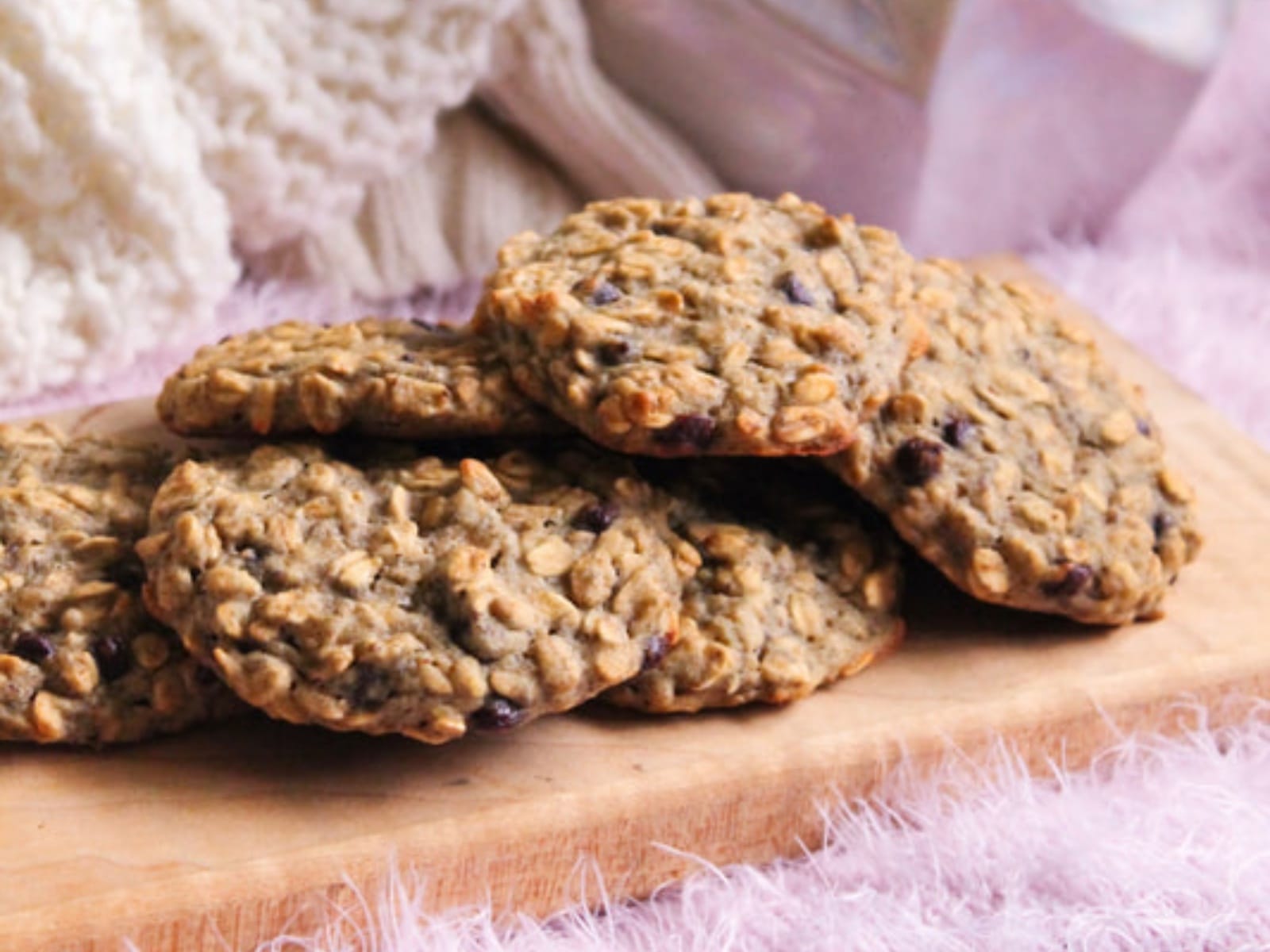 vegan oatmeal chocolate chip cookies