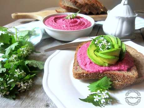 beet hummus
