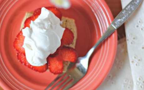 strawberry biscuit
