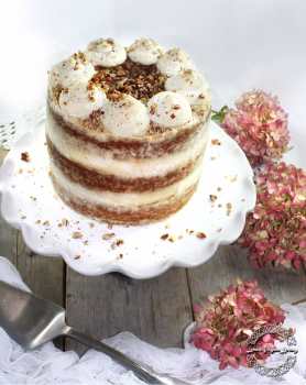 Carrot Cake layer Cake vegan