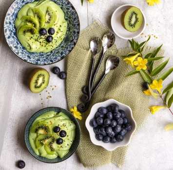vegan GREEN PINA COLADA BREAKFAST BOWL