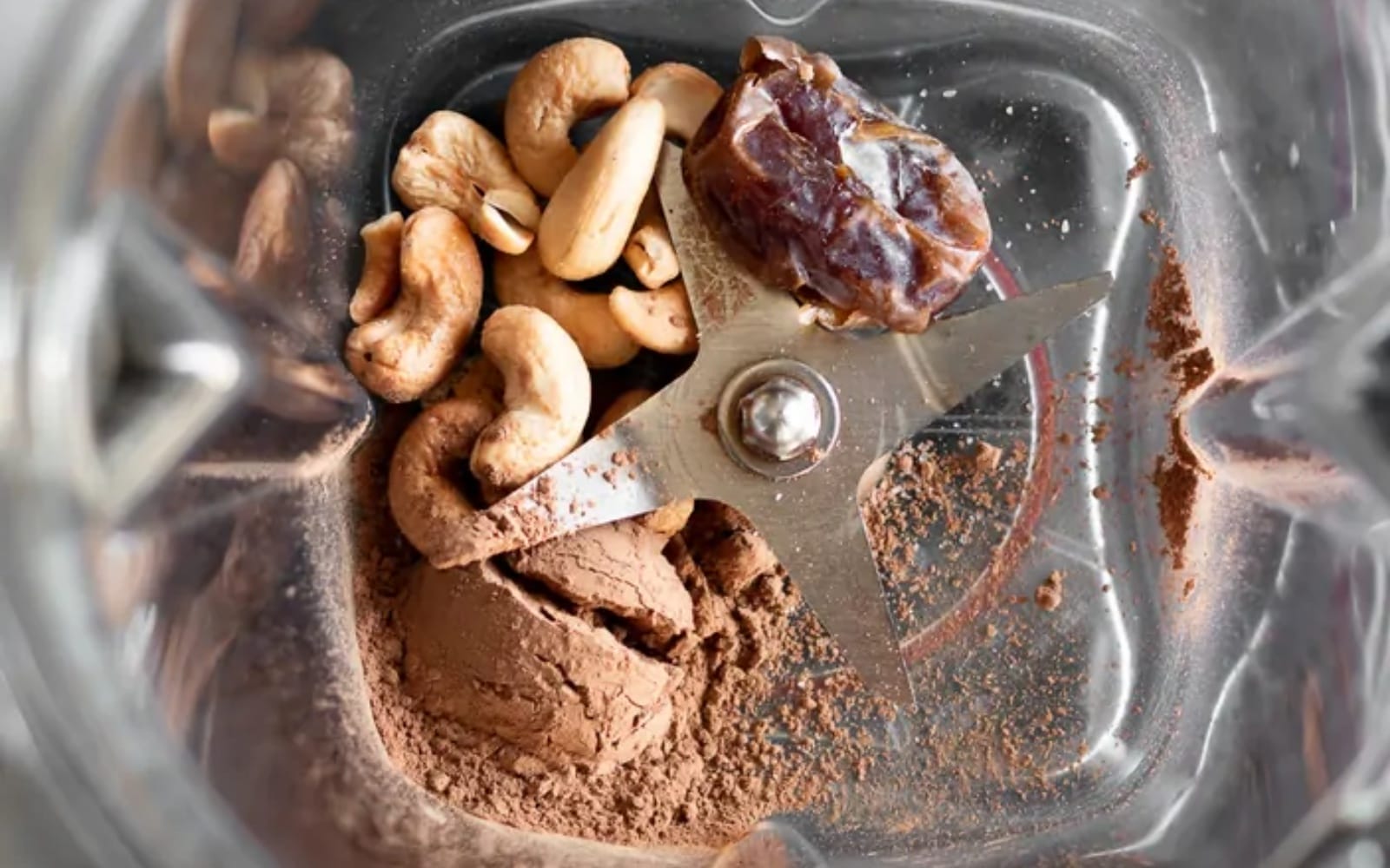 Blender Mocha Cashew Latte ingredients