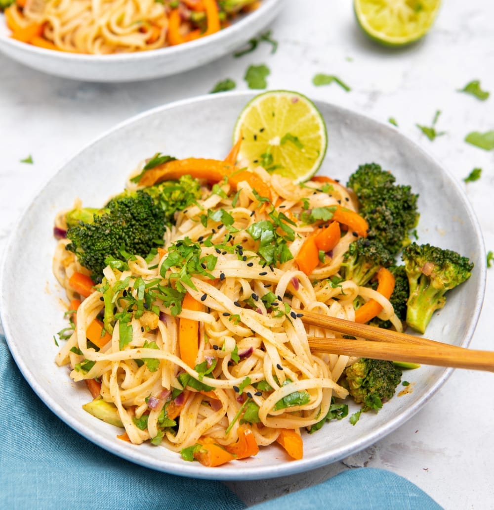vegan satay sauce noodles
