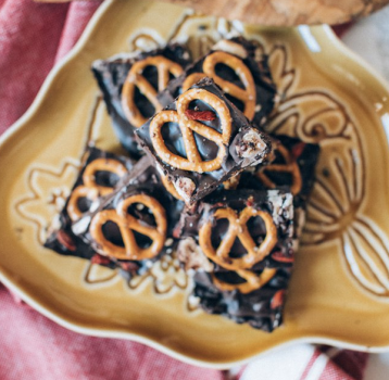 Caramel Pretzel Chocolate Bark