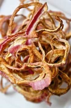 Oven-Dried Crispy Onions