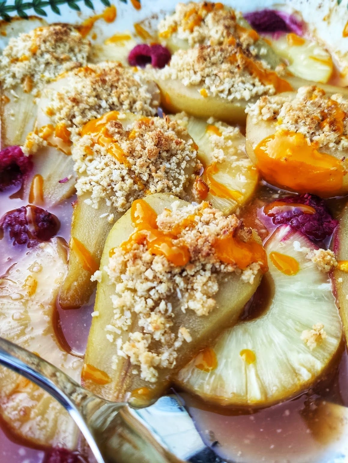 Summer Pineapple Crumble