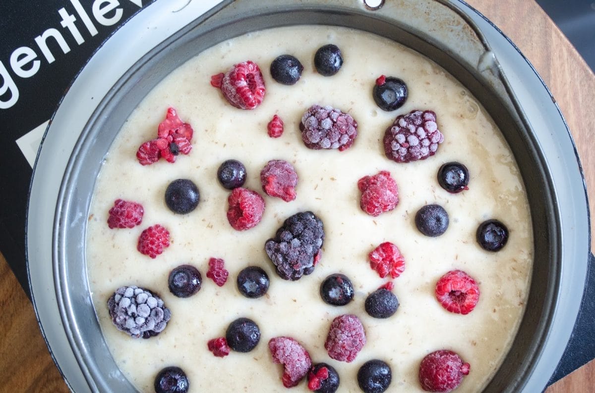 Summer Berry Cake