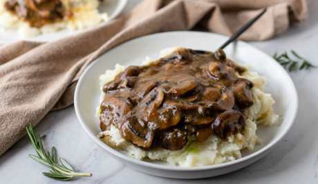 Mushroom Gravy and Mashed Potatoes