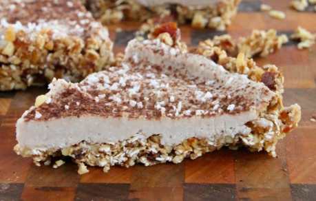 Raw Banana Cream Pie
