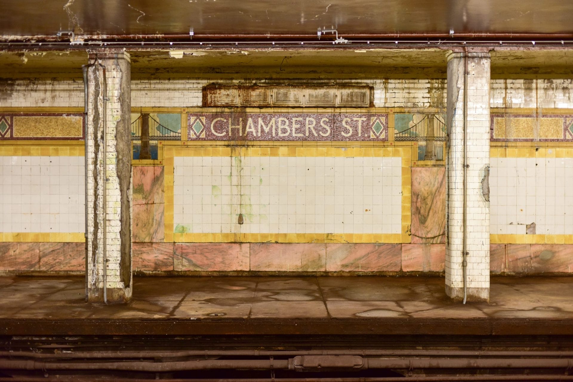 Chambers St