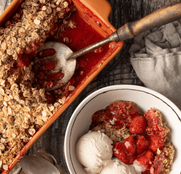 Summer Strawberry Coconut Crumble
