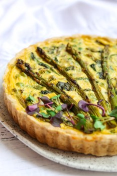 Vegan Asparagus Quiche