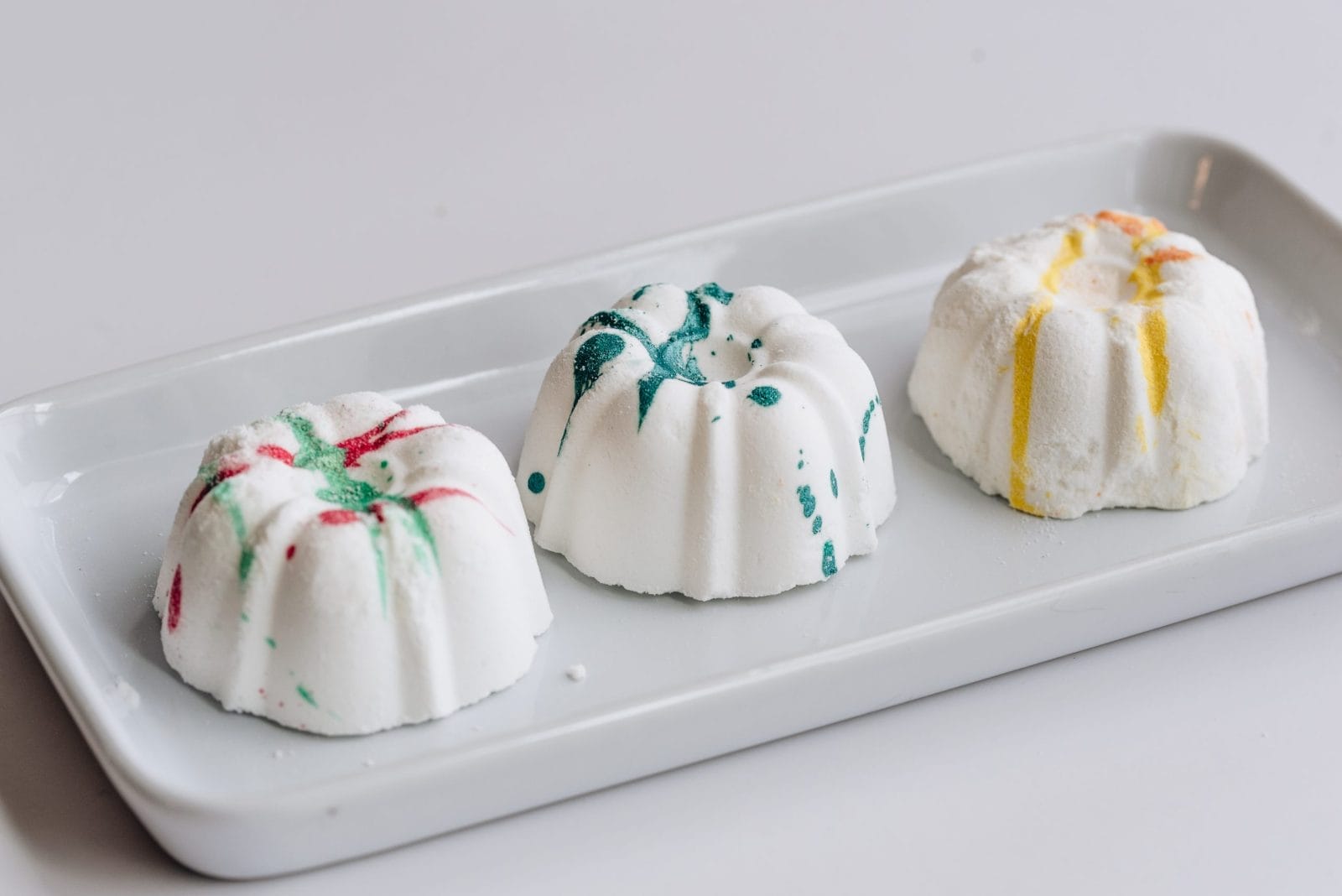 Three shower steamers on a plate