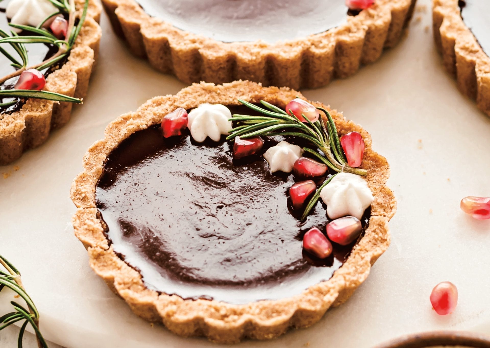 gingerbread-spiced-pie-1