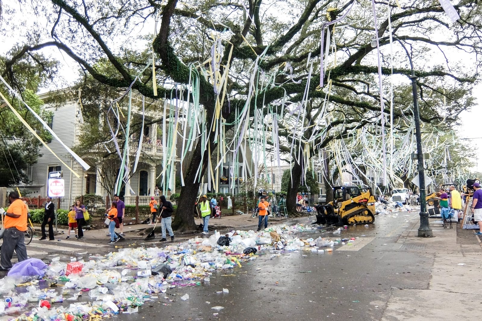 Clean up crews work after mardi gras