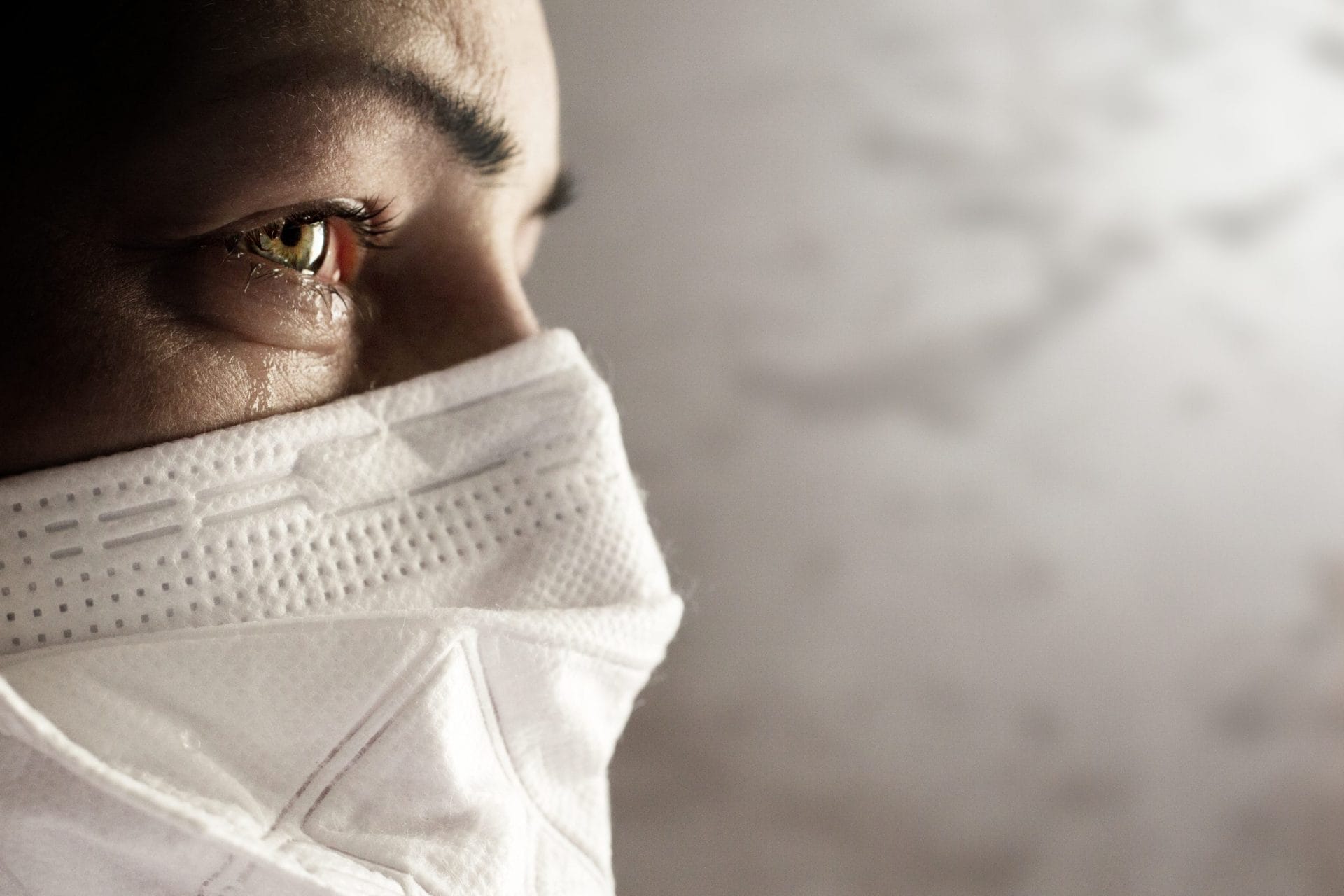 Woman wearing face mask